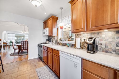 10729 Sawyer Ave, Chicago IL 60655-2413 exterior