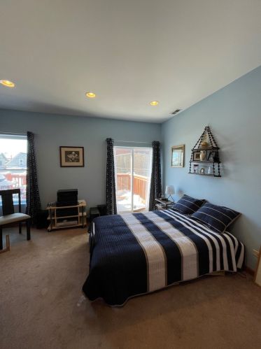 2746 Ashland Ave, Chicago IL 60657-6564 exterior