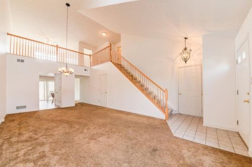 1061 Duncan Ln, Pittsburgh, PA 15236-1669