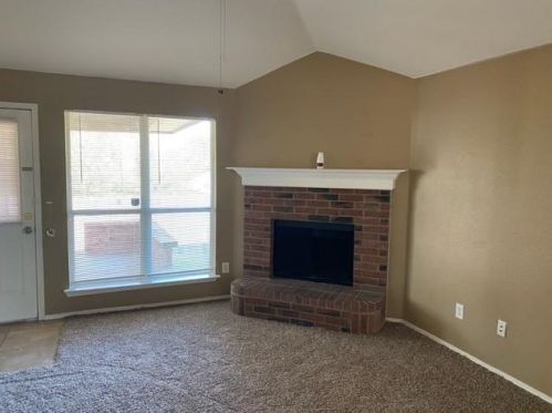 8017 Alex David Cir, Dallas TX 75232-6615 exterior