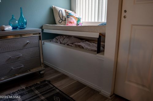 8738 Little Oak Ln, Tucson AZ 85704-0940 exterior