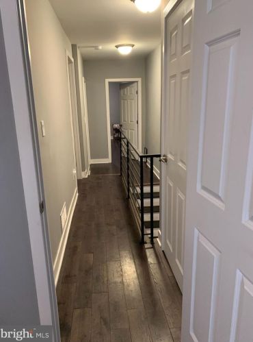 1411 19 St, Philadelphia PA 19146-4655 exterior