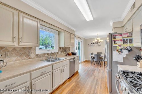 28 Linda Dr, Jackson Twp NJ 08527-5026 exterior