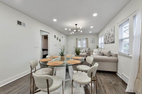 4235 92nd St, Milwaukee WI  53228-2133 exterior