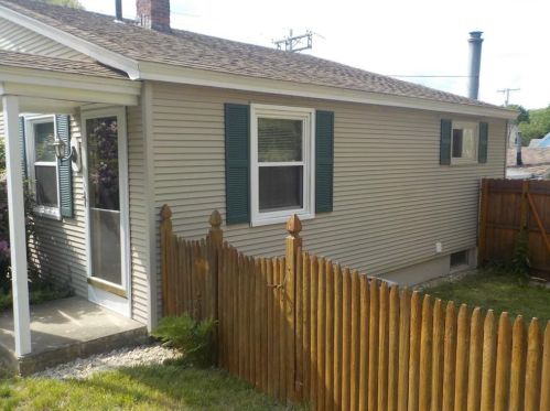 74 Darwin St, Woonsocket, RI 02895-6314