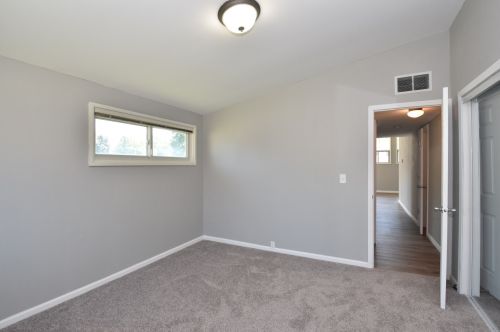 3512 Sunset Dr, Milwaukee WI  53220-1219 exterior