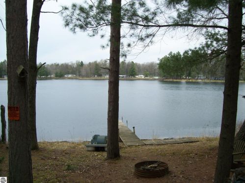 5388 Jerry St, Gladwin, MI 48624-7709