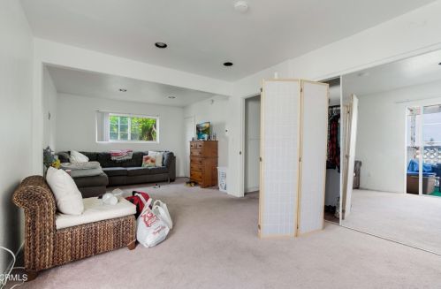 5325 Driftwood St, Oxnard CA 93035-1030 exterior