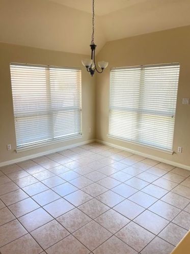 1904 Chasewood Dr, Austin TX 78727-6373 exterior