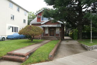 4720 Bay Pkwy, Brooklyn NY  11214-2605 exterior