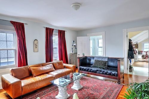 69 Arnold St, Providence RI 02906-1065 exterior