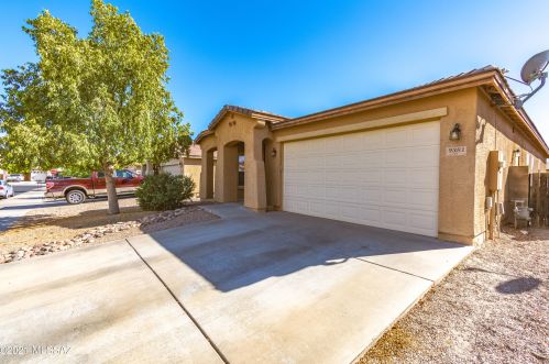 9381 Grasshopper Dr, Tucson, AZ 85742-8350