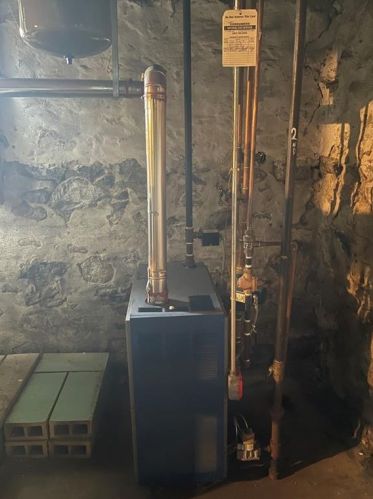 454 Winter St, Woonsocket RI 02895-1176 exterior