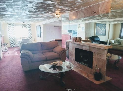 9113 Rosecrans Ave, Bellflower CA 90706-2137 exterior