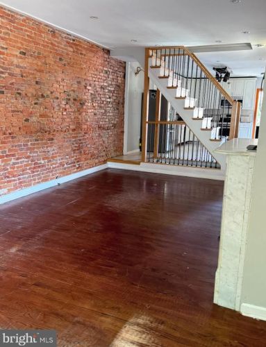 702 24th St, Philadelphia PA  19130-2514 exterior