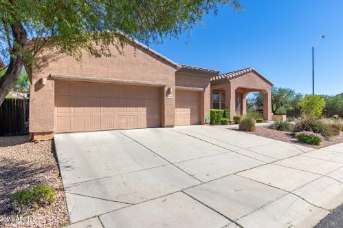 42605 46th Dr, Phoenix AZ  85087-5975 exterior