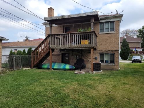4060 Melvina Ave, Chicago IL 60634-1526 exterior