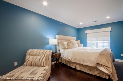 301 April Way, Middletown NJ  07748-6509 exterior