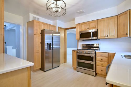 6909 Balmoral Ave, Chicago IL  60656-2007 exterior