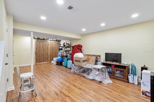 100 Parliament Dr, Moon Twp PA 15108-3276 exterior