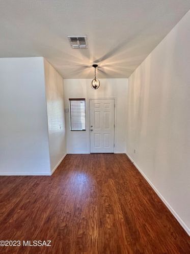 8453 Hunnic Dr, Tucson AZ  85747-5990 exterior