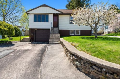 128 Tiogue Ave, Coventry, RI 02816-5244