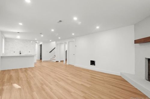 115 Pne Rdg Rd, Wilton CT 06897-2715 exterior