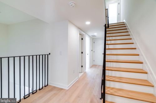 959 Marshall St, Philadelphia PA 19122 exterior