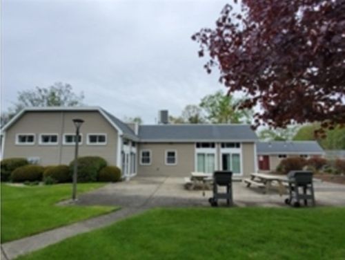 88 Nassau Dr, Springfield MA 01129-1411 exterior