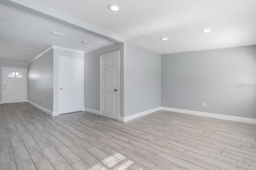 4722 Bay Ave, Tampa FL 33616-1070 exterior