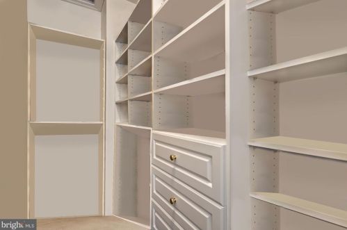 11300 Glen Rd, Rockville MD 20854-1849 exterior