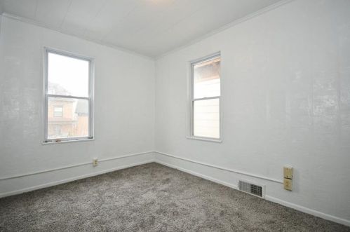 411 Kambach St, Pittsburgh PA 15211-2112 exterior