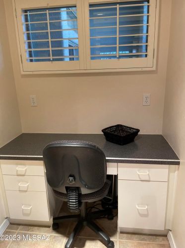 594 Mickelson Ln, Green Valley AZ 85614-5749 exterior