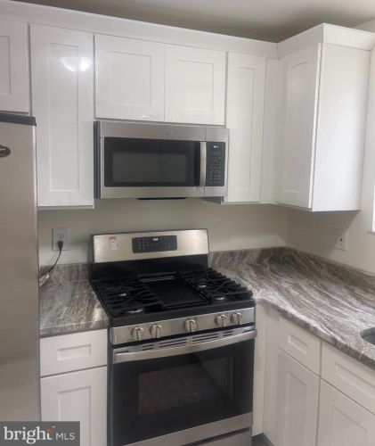 2512 Marshall St, Philadelphia PA 19120-3739 exterior