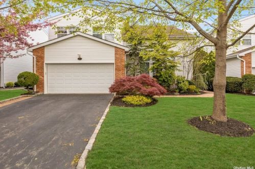 33 Hamlet Dr, Commack, NY 11725-4461