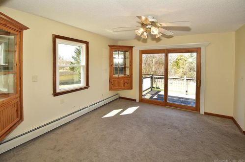 66 Kibbe Rd, Ellington CT 06029-2511 exterior