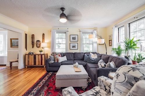 80 Roseland Ter, Springfield MA  01106-1128 exterior