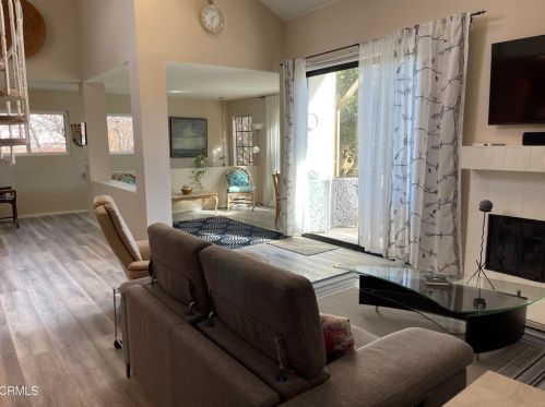 4687 San Sebastian Dr, Oxnard CA  93035-3644 exterior