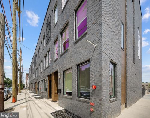 1613 2nd St, Philadelphia PA 19122 exterior