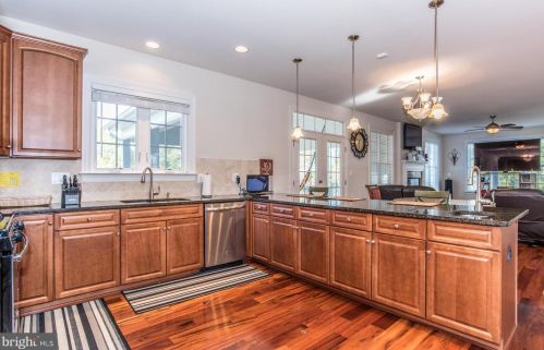 8106 Ashton St, Alexandria VA 22309-1345 exterior