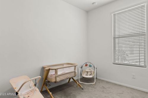 2837 Apollo Rd, Phoenix AZ  85041-5339 exterior