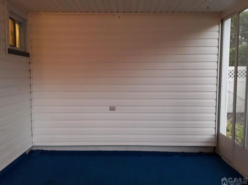 180 Olive St, Piscataway NJ 08854-1941 exterior