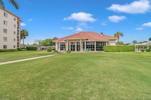 5 High Point Cir, Naples FL 34103-4254 exterior