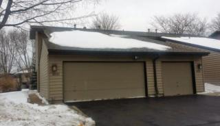 8935 70th St, Milwaukee, WI 53223-2111