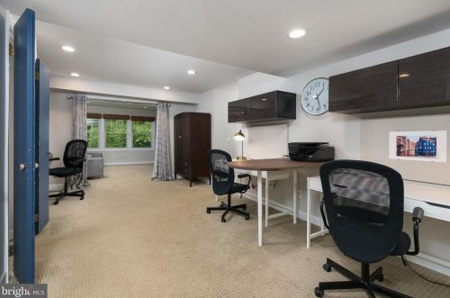 35 Linwood Cir, Princeton NJ 08540-3624 exterior