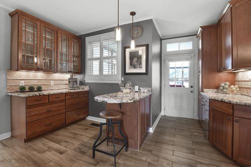 7457 Teasdale Ave, Saint Louis MO 63130-4056 exterior