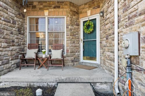 43 Caleb Ln, Princeton NJ 08540-6136 exterior