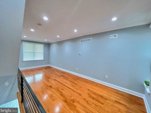 2878 Cedar St, Philadelphia PA  19134-4230 exterior