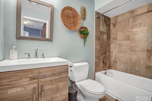 532 Edpas Rd, New Brunswick NJ 08901-3810 exterior