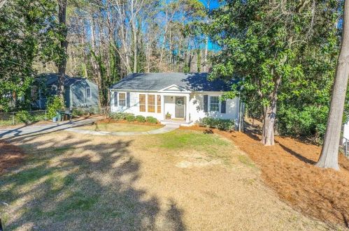 2209 Clairmont Ter, Atlanta GA 30345-2316 exterior